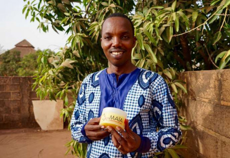 Au Burkina, les belles promesses de la pommade anti-paludisme